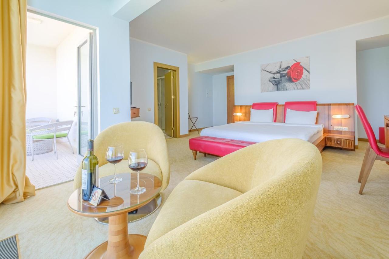 Castello Mare All Inclusive Resort Batum Dış mekan fotoğraf