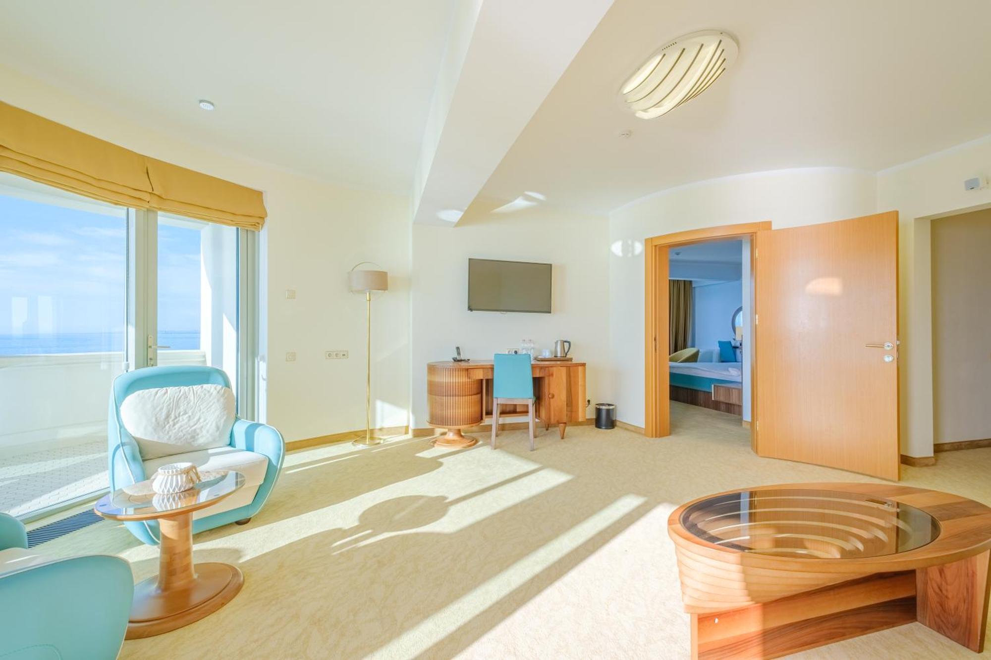 Castello Mare All Inclusive Resort Batum Dış mekan fotoğraf